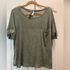 NWOT Loving People top in size medium